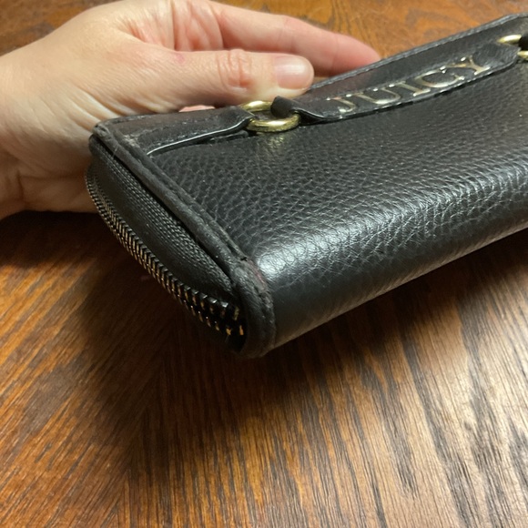 Juicy Couture Black Leather Keychain - Picture 5 of 9